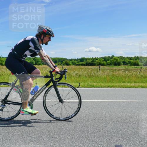 21.06.2026 - Viking Triathlon Michael Burmester http://msf.ph/oto/9881830 21.06.2026 13:05:09 Radfahren 92, 496, 631 meine-sportfotos.de