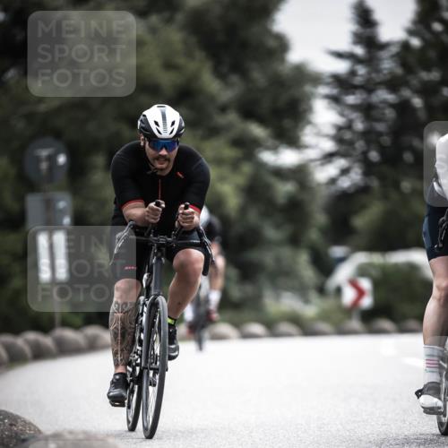 21.06.2026 - 29. Vierlanden-Triathlon H.Heesch http://msf.ph/oto/9881930 21.06.2026 10:32:35 Radfahren 12, 93, 217, 287, 299, 302, 324 meine-sportfotos.de