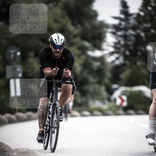 21.06.2026 - 29. Vierlanden-Triathlon H.Heesch http://msf.ph/oto/9881935 21.06.2026 10:32:35 Radfahren 12, 93, 217, 287, 299, 302, 324 meine-sportfotos.de