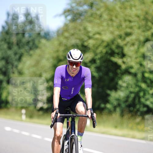21.06.2026 - Viking Triathlon Michael Burmester http://msf.ph/oto/9881937 21.06.2026 13:32:41 Radfahren  meine-sportfotos.de