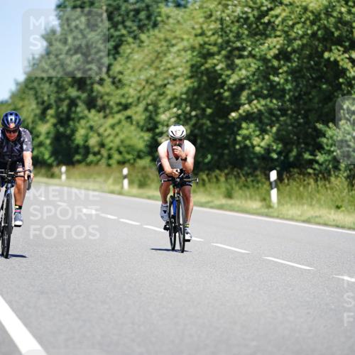 21.06.2026 - Viking Triathlon Michael Burmester http://msf.ph/oto/9881947 21.06.2026 13:32:46 Radfahren  meine-sportfotos.de