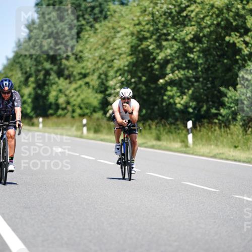 21.06.2026 - Viking Triathlon Michael Burmester http://msf.ph/oto/9881952 21.06.2026 13:32:46 Radfahren  meine-sportfotos.de
