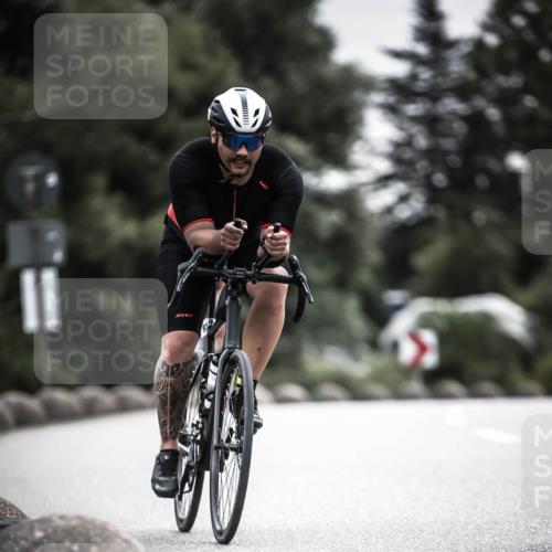 21.06.2026 - 29. Vierlanden-Triathlon H.Heesch http://msf.ph/oto/9881962 21.06.2026 10:32:35 Radfahren 12, 93, 217, 287, 299, 302, 324 meine-sportfotos.de