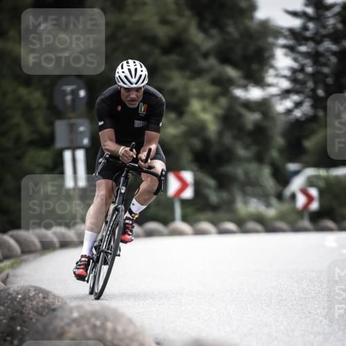 21.06.2026 - 29. Vierlanden-Triathlon H.Heesch http://msf.ph/oto/9882008 21.06.2026 10:32:38 Radfahren 93, 159, 217, 287, 299, 302 meine-sportfotos.de
