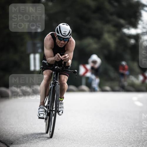 21.06.2026 - 29. Vierlanden-Triathlon H.Heesch http://msf.ph/oto/9882071 21.06.2026 09:17:27 Radfahren 3, 16, 127, 202, 233 meine-sportfotos.de