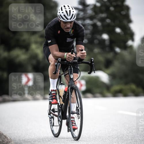 21.06.2026 - 29. Vierlanden-Triathlon H.Heesch http://msf.ph/oto/9882115 21.06.2026 10:32:38 Radfahren 93, 159, 217, 287, 299, 302 meine-sportfotos.de