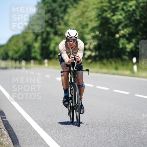21.06.2026 - Viking Triathlon Michael Burmester http://msf.ph/oto/9882116 21.06.2026 13:34:21 Radfahren 347, 498 meine-sportfotos.de