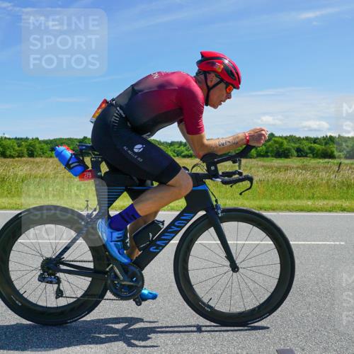 21.06.2026 - Viking Triathlon Michael Burmester http://msf.ph/oto/9882146 21.06.2026 13:10:54 Radfahren 178, 258, 306 meine-sportfotos.de
