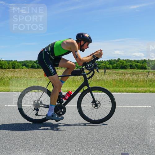 21.06.2026 - Viking Triathlon Michael Burmester http://msf.ph/oto/9882159 21.06.2026 13:11:02 Radfahren 258, 306, 341, 353 meine-sportfotos.de