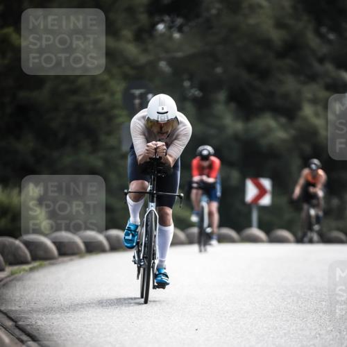 21.06.2026 - 29. Vierlanden-Triathlon H.Heesch http://msf.ph/oto/9882198 21.06.2026 09:17:30 Radfahren 3, 16, 51, 127, 233 meine-sportfotos.de