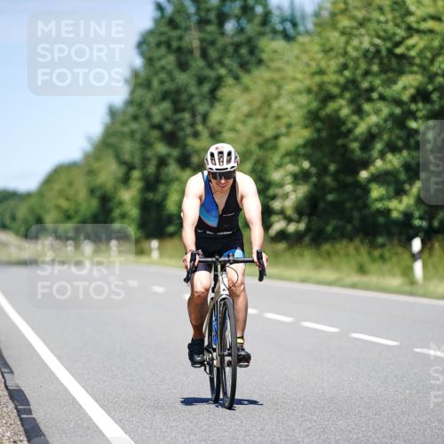 21.06.2026 - Viking Triathlon Michael Burmester http://msf.ph/oto/9882213 21.06.2026 13:37:04 Radfahren  meine-sportfotos.de