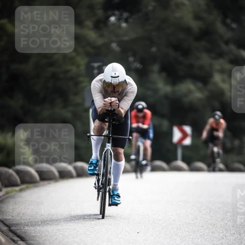 21.06.2026 - 29. Vierlanden-Triathlon H.Heesch http://msf.ph/oto/9882216 21.06.2026 09:17:30 Radfahren 3, 16, 51, 127, 233 meine-sportfotos.de