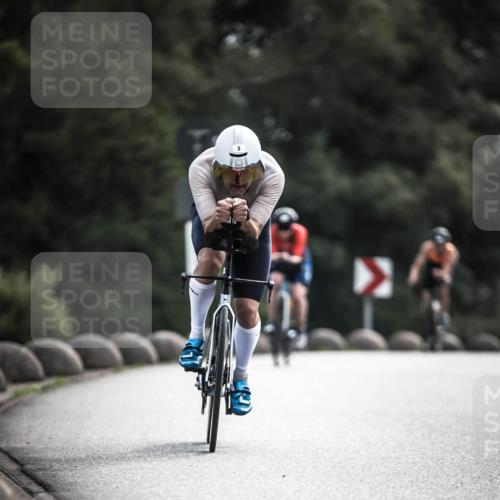 21.06.2026 - 29. Vierlanden-Triathlon H.Heesch http://msf.ph/oto/9882219 21.06.2026 09:17:30 Radfahren 3, 16, 51, 127, 233 meine-sportfotos.de