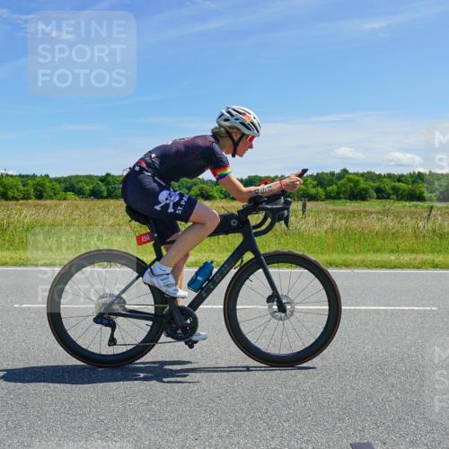 21.06.2026 - Viking Triathlon Michael Burmester http://msf.ph/oto/9882237 21.06.2026 13:11:40 Radfahren 494, 534 meine-sportfotos.de