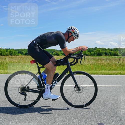 21.06.2026 - Viking Triathlon Michael Burmester http://msf.ph/oto/9882282 21.06.2026 13:12:44 Radfahren 52, 257, 473 meine-sportfotos.de