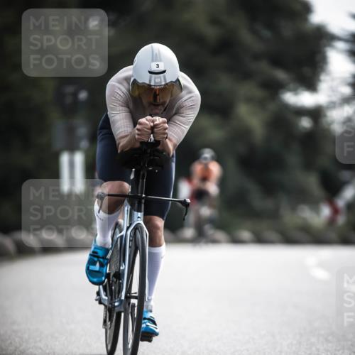 21.06.2026 - 29. Vierlanden-Triathlon H.Heesch http://msf.ph/oto/9882313 21.06.2026 09:17:30 Radfahren 3, 16, 51, 127, 233 meine-sportfotos.de