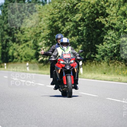 21.06.2026 - Viking Triathlon Michael Burmester http://msf.ph/oto/9882319 21.06.2026 13:37:50 Radfahren  meine-sportfotos.de