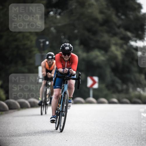 21.06.2026 - 29. Vierlanden-Triathlon H.Heesch http://msf.ph/oto/9882365 21.06.2026 09:17:32 Radfahren 3, 16, 51, 233 meine-sportfotos.de