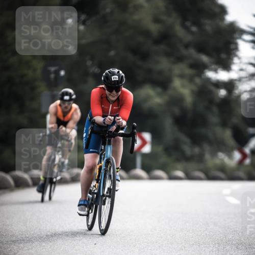 21.06.2026 - 29. Vierlanden-Triathlon H.Heesch http://msf.ph/oto/9882388 21.06.2026 09:17:32 Radfahren 3, 16, 51, 233 meine-sportfotos.de