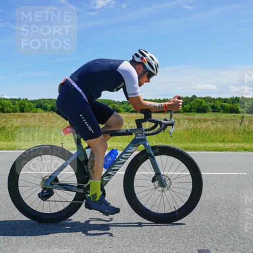 21.06.2026 - Viking Triathlon Michael Burmester http://msf.ph/oto/9882392 21.06.2026 13:15:04 Radfahren 105, 366 meine-sportfotos.de