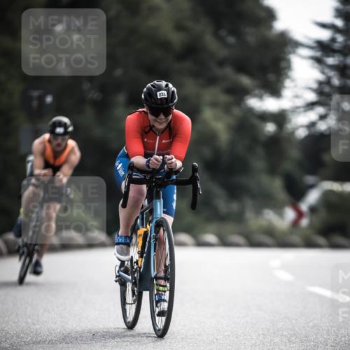 21.06.2026 - 29. Vierlanden-Triathlon H.Heesch http://msf.ph/oto/9882432 21.06.2026 09:17:33 Radfahren 3, 16, 51, 233 meine-sportfotos.de