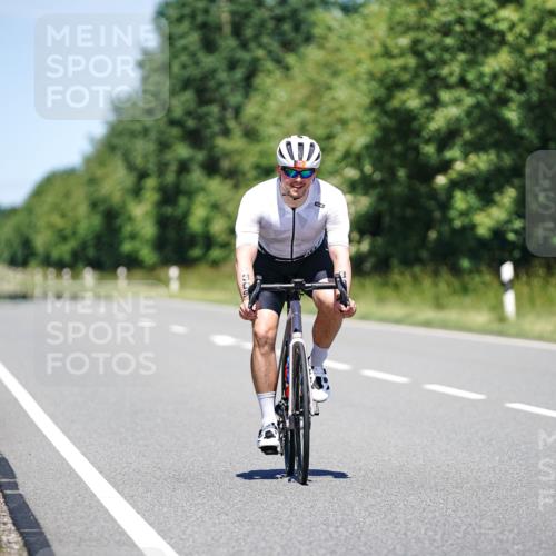 21.06.2026 - Viking Triathlon Michael Burmester http://msf.ph/oto/9882466 21.06.2026 13:39:25 Radfahren  meine-sportfotos.de