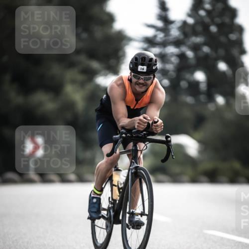 21.06.2026 - 29. Vierlanden-Triathlon H.Heesch http://msf.ph/oto/9882515 21.06.2026 09:17:34 Radfahren 16, 51, 233 meine-sportfotos.de