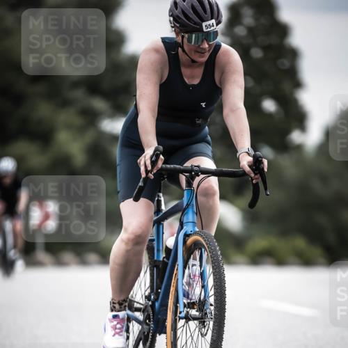 21.06.2026 - 29. Vierlanden-Triathlon H.Heesch http://msf.ph/oto/9882529 21.06.2026 10:34:37 Radfahren 92, 166, 178, 350, 363, 414, 554, 560 meine-sportfotos.de