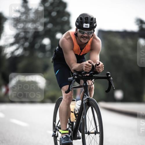 21.06.2026 - 29. Vierlanden-Triathlon H.Heesch http://msf.ph/oto/9882577 21.06.2026 09:17:34 Radfahren 16, 51, 233 meine-sportfotos.de