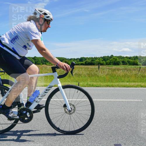 21.06.2026 - Viking Triathlon Michael Burmester http://msf.ph/oto/9882619 21.06.2026 13:19:04 Radfahren 39, 326 meine-sportfotos.de