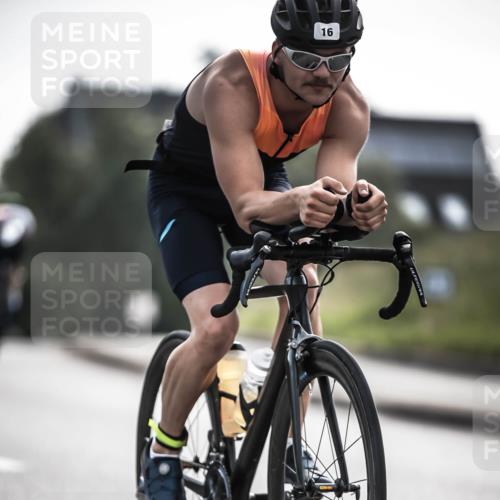 21.06.2026 - 29. Vierlanden-Triathlon H.Heesch http://msf.ph/oto/9882621 21.06.2026 09:17:34 Radfahren 16, 51, 233 meine-sportfotos.de