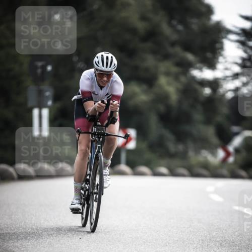 21.06.2026 - 29. Vierlanden-Triathlon H.Heesch http://msf.ph/oto/9882641 21.06.2026 09:17:53 Radfahren 78, 106, 226 meine-sportfotos.de