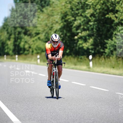 21.06.2026 - Viking Triathlon Michael Burmester http://msf.ph/oto/9882660 21.06.2026 13:42:11 Radfahren  meine-sportfotos.de