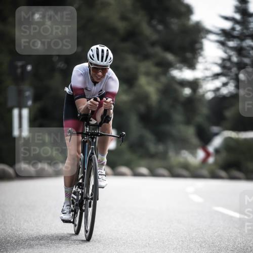 21.06.2026 - 29. Vierlanden-Triathlon H.Heesch http://msf.ph/oto/9882667 21.06.2026 09:17:54 Radfahren 106, 226 meine-sportfotos.de