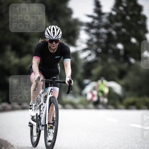 21.06.2026 - 29. Vierlanden-Triathlon H.Heesch http://msf.ph/oto/9882670 21.06.2026 10:34:40 Radfahren 166, 178, 219, 363, 414, 554, 560 meine-sportfotos.de