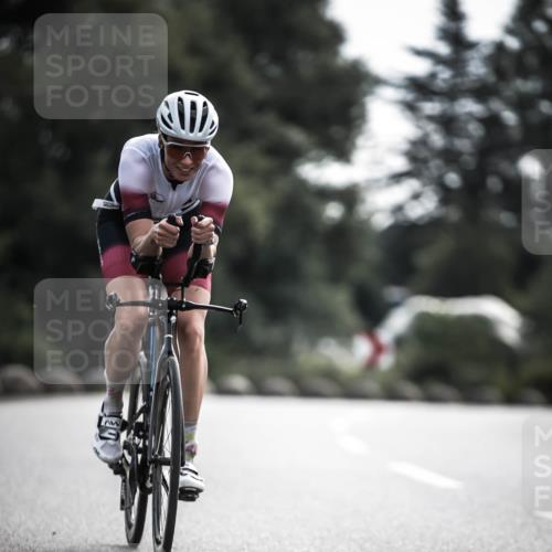 21.06.2026 - 29. Vierlanden-Triathlon H.Heesch http://msf.ph/oto/9882696 21.06.2026 09:17:54 Radfahren 106, 226 meine-sportfotos.de