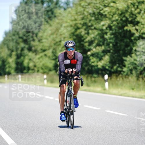 21.06.2026 - Viking Triathlon Michael Burmester http://msf.ph/oto/9882756 21.06.2026 13:43:41 Radfahren  meine-sportfotos.de