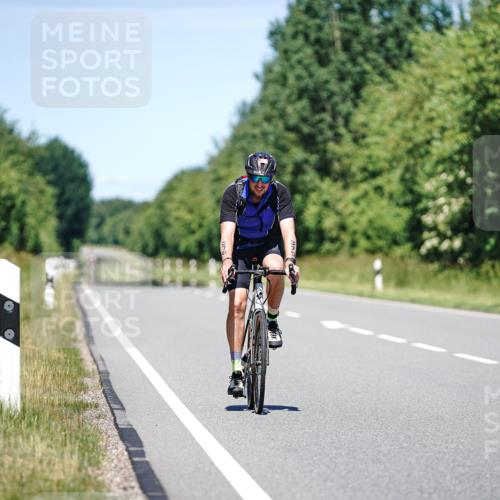 21.06.2026 - Viking Triathlon Michael Burmester http://msf.ph/oto/9882776 21.06.2026 13:44:06 Radfahren  meine-sportfotos.de