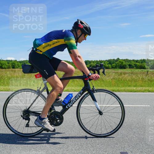 21.06.2026 - Viking Triathlon Michael Burmester http://msf.ph/oto/9882779 21.06.2026 13:24:25 Radfahren 282, 331, 658 meine-sportfotos.de