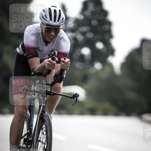 21.06.2026 - 29. Vierlanden-Triathlon H.Heesch http://msf.ph/oto/9882794 21.06.2026 09:17:54 Radfahren 106, 226 meine-sportfotos.de