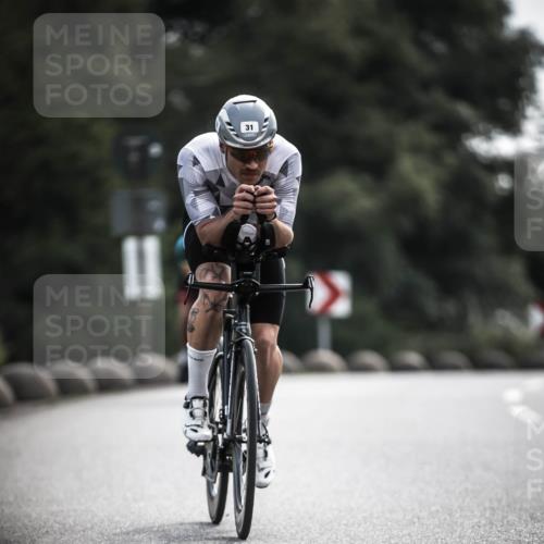 21.06.2026 - 29. Vierlanden-Triathlon H.Heesch http://msf.ph/oto/9882813 21.06.2026 09:18:07 Radfahren 31, 211, 284 meine-sportfotos.de