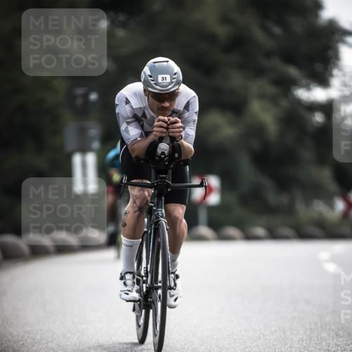 21.06.2026 - 29. Vierlanden-Triathlon H.Heesch http://msf.ph/oto/9882821 21.06.2026 09:18:07 Radfahren 31, 211, 284 meine-sportfotos.de