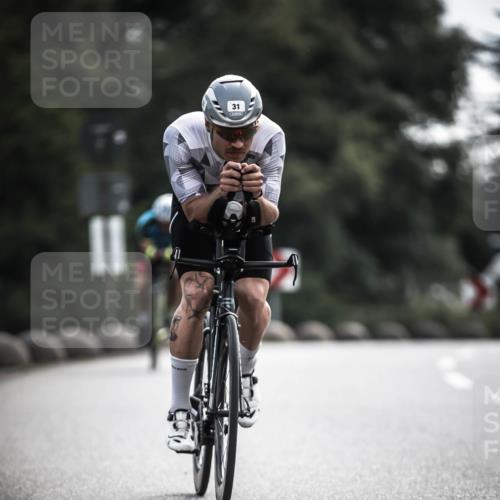 21.06.2026 - 29. Vierlanden-Triathlon H.Heesch http://msf.ph/oto/9882829 21.06.2026 09:18:07 Radfahren 31, 211, 284 meine-sportfotos.de