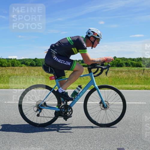21.06.2026 - Viking Triathlon Michael Burmester http://msf.ph/oto/9882880 21.06.2026 13:25:55 Radfahren  meine-sportfotos.de