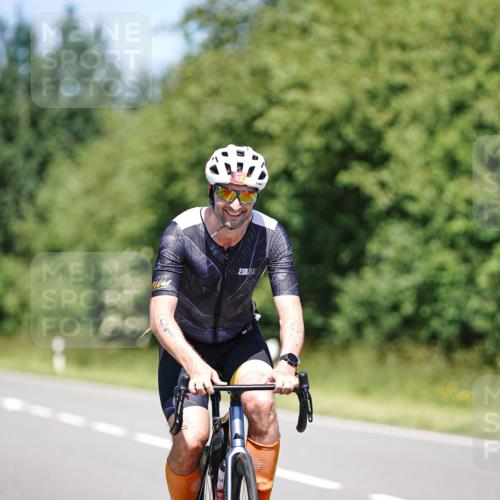21.06.2026 - Viking Triathlon Michael Burmester http://msf.ph/oto/9882975 21.06.2026 13:46:15 Radfahren 401 meine-sportfotos.de