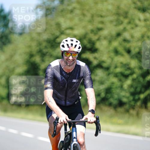 21.06.2026 - Viking Triathlon Michael Burmester http://msf.ph/oto/9882987 21.06.2026 13:46:15 Radfahren 401 meine-sportfotos.de