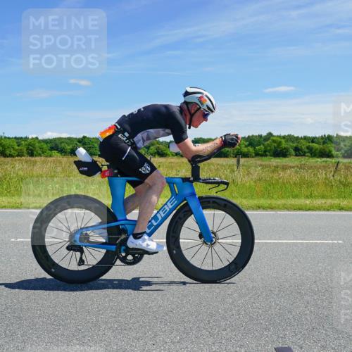 21.06.2026 - Viking Triathlon Michael Burmester http://msf.ph/oto/9883049 21.06.2026 13:30:18 Radfahren 138, 174 meine-sportfotos.de