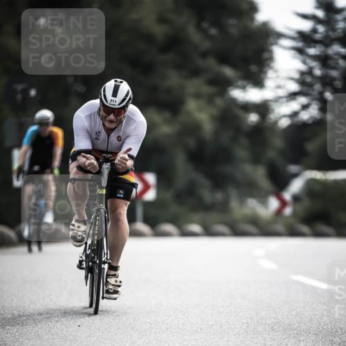 21.06.2026 - 29. Vierlanden-Triathlon H.Heesch http://msf.ph/oto/9883109 21.06.2026 09:18:13 Radfahren 211, 284, 291 meine-sportfotos.de
