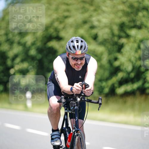 21.06.2026 - Viking Triathlon Michael Burmester http://msf.ph/oto/9883111 21.06.2026 13:55:15 Radfahren  meine-sportfotos.de