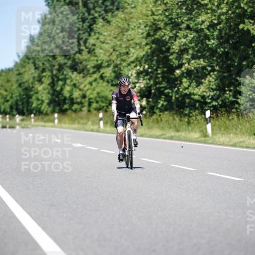 21.06.2026 - Viking Triathlon Michael Burmester http://msf.ph/oto/9883126 21.06.2026 13:55:39 Radfahren  meine-sportfotos.de